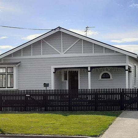 Te Waiharakeke Holiday Home Blenheim Exterior foto